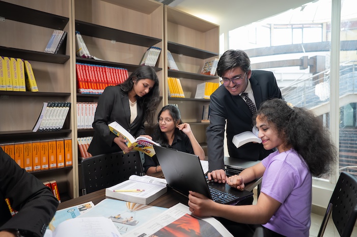 Study spaces · 24×7 quiet zones